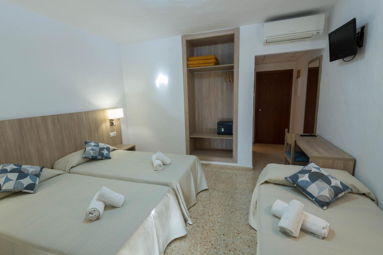 Hostal Mayol Santa Eularia des Riu Exterior photo
